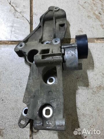 Кронштейн генератора Renault megan scenic 1,5 k9k