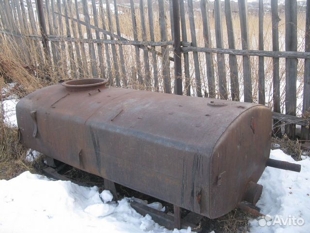 Мобильный заправщик автомобилей