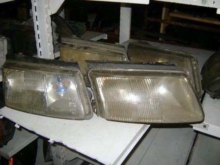 Фара правая Volkswagen Passat B5