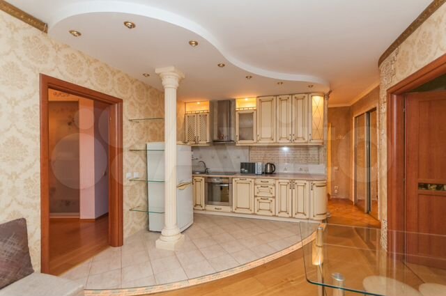 3-к. квартира, 70 м², 9/17 эт.