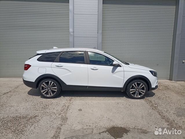 LADA Vesta Cross 1.6 CVT, 2021, 10 700 км