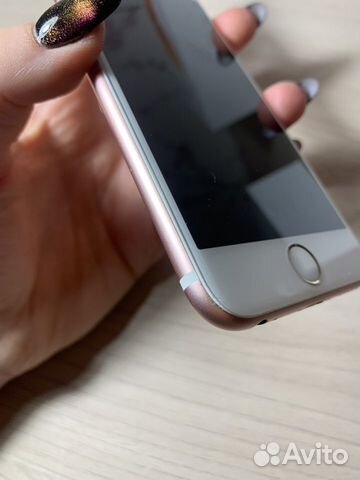 Телефон iPhone 6s