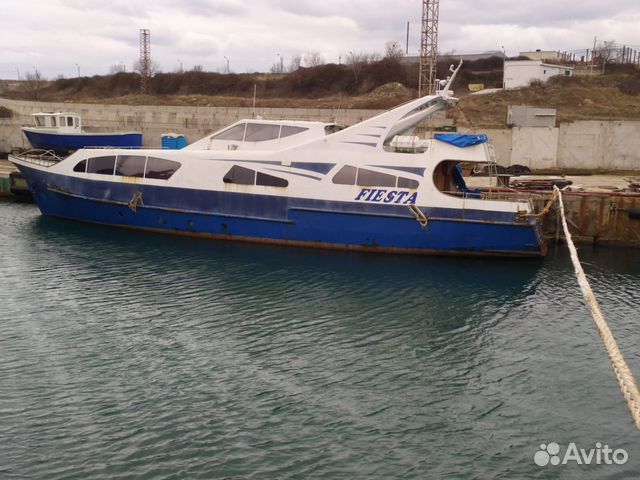 Прогулочное судно