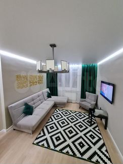 2-к. квартира, 57 м², 14/19 эт.