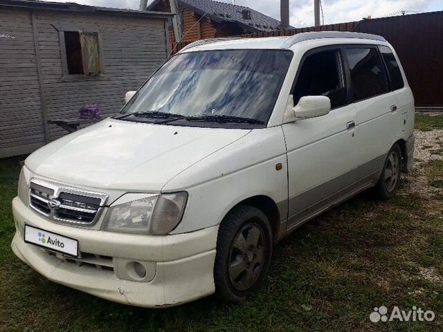 Daihatsu pyzar 1998