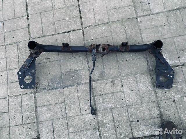 Балка поперечная передняя VAG 3B0199521R