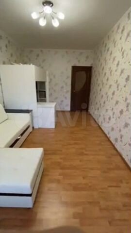 2-к. квартира, 65 м², 1/18 эт.