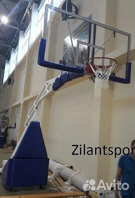 Стойка баскетбольная складная мобильная c выносом
