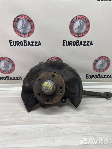 Кулак поворотный левый Mercedes W208