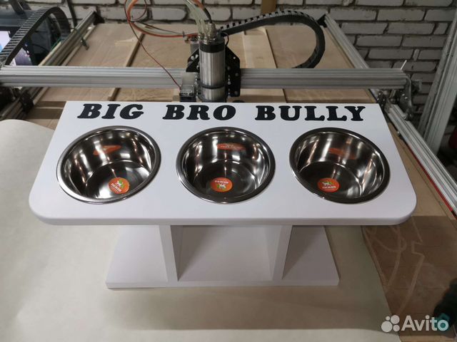 Подставка с мисками