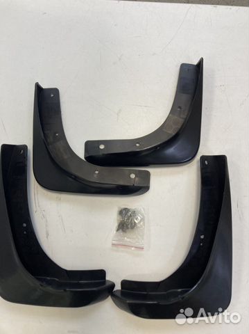 Брызговики Chrysler 300 c Dodge magnum