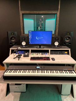 Стол для музыканта