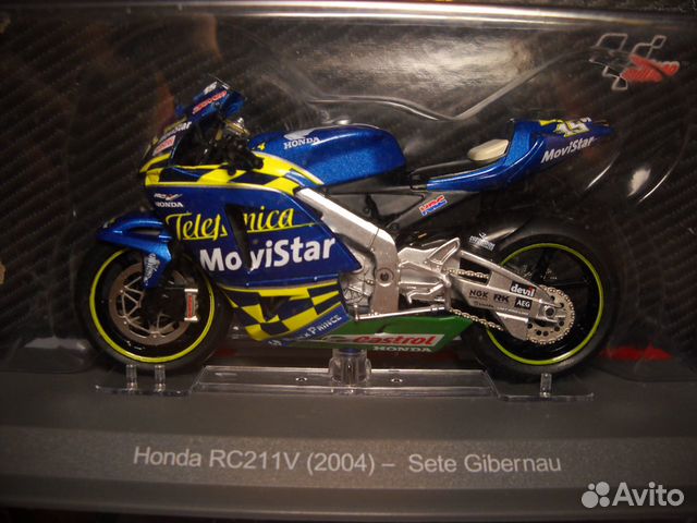 Модель мотоцикла motogp 1 18