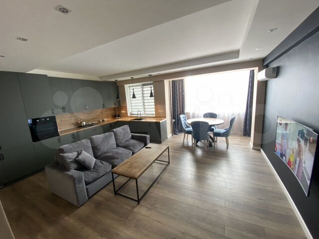 2-к. квартира, 75 м², 2/9 эт.