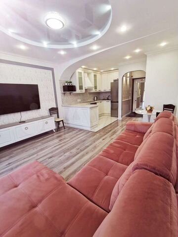 2-к. квартира, 64 м², 21/26 эт.