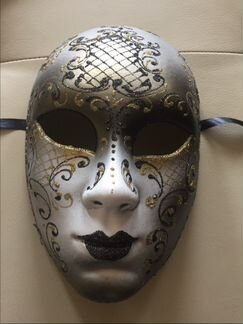 Венецианская маска