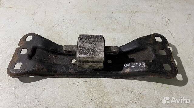Опора кпп с кронштейном Mercedes Benz W203