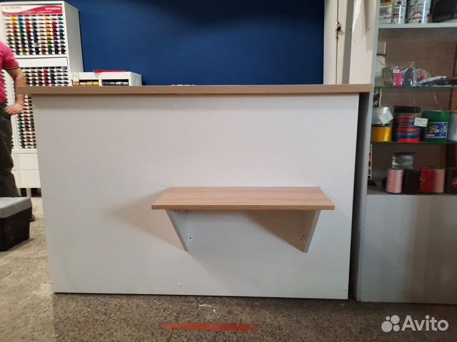 Стол администратора/прилавок/ресепшн