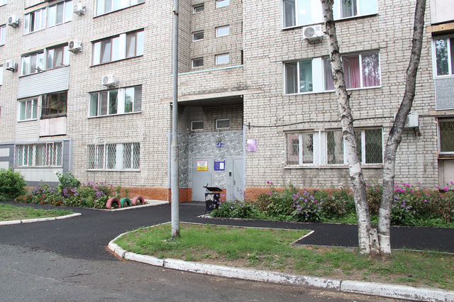 2-к. квартира, 52 м², 1/9 эт.