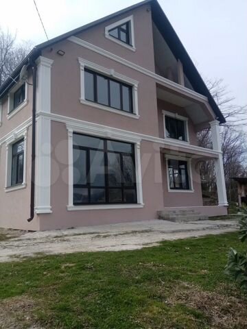 Коттедж 261 м² на участке 11,1 сот.