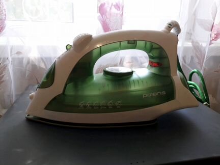 Утюг Polaris