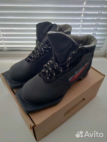 Лыжные ботинки классические