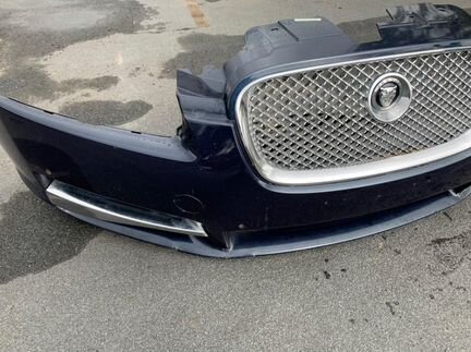 Бампер передний Jaguar XF X250 2010г