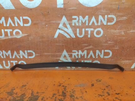 Уплотнитель капота Audi A8 3 D4 2010-2014