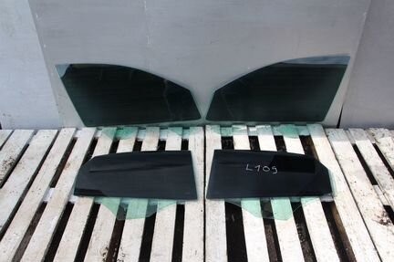 Стекло двери Audi A4 A5 A6