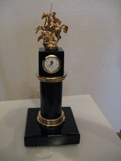 Настольные часы 