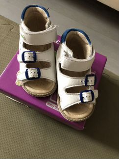 Детские сандали