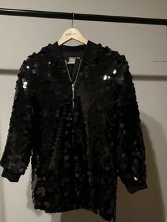 Куртка в пайетках