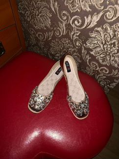 Продам новые кожаные Итальянские туфли 39 р