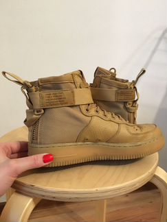 Кроссовки Nike SF Air Force 1 Mid 37,5
