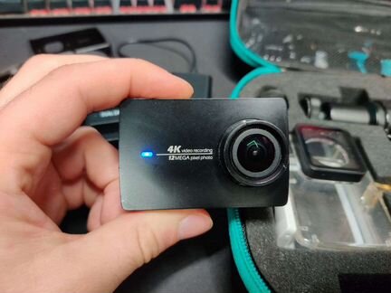 Action camera Xiaomi YI 4k с аксессуарами