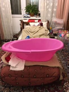 Ванночка для купания детская в отличном состоянии