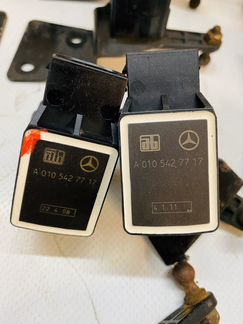 Датчик уровня кузова Mercedes A 0105427717