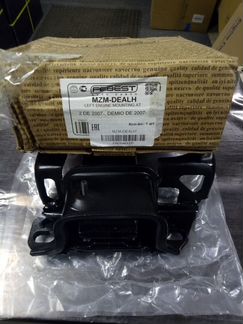 Опора двигателя febest mazda2 2007- LH(D65239070B)