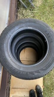 Bridgestone Blizzak LM18 215/65 R15 96H