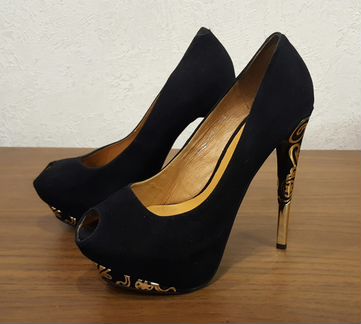 Замшевые туфли