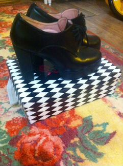 Ботильоны и туфли. Обувь женская