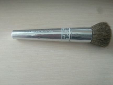 Кисть Dior