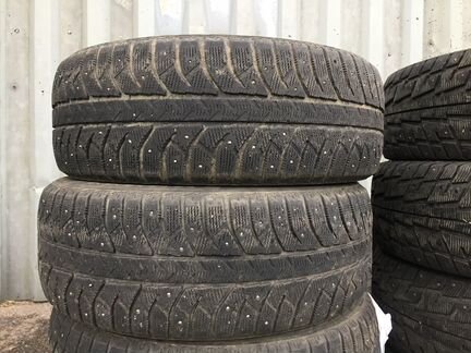 Зимние шины Bridgestone 235/55R19