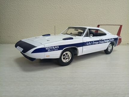 Dodge Daytona 1969 1:18 Autoworld