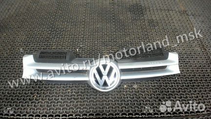 Решетка радиатора Volkswagen Golf 5, 2007