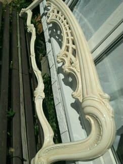 Изголовье кровати