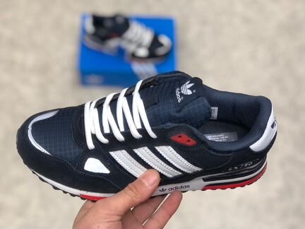 Кроссовки Adidas
