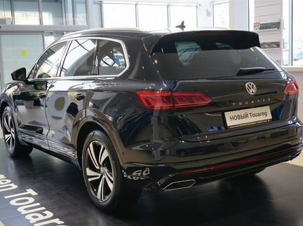 Volkswagen Touareg 3.0 AT, 2020