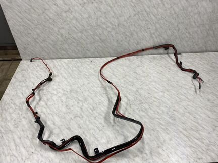 Плюсовой провод на BMW F30