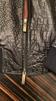 Куртка кожаная с мехом енота